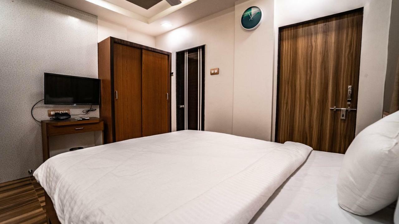 Pooja Villa Suites-Rooms And Pool, Igatpuri Zewnętrze zdjęcie